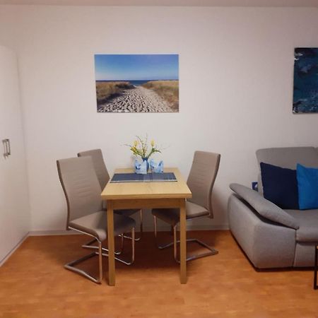Aquamarin - Charmantes Appartement Mit Balkon Росток Экстерьер фото