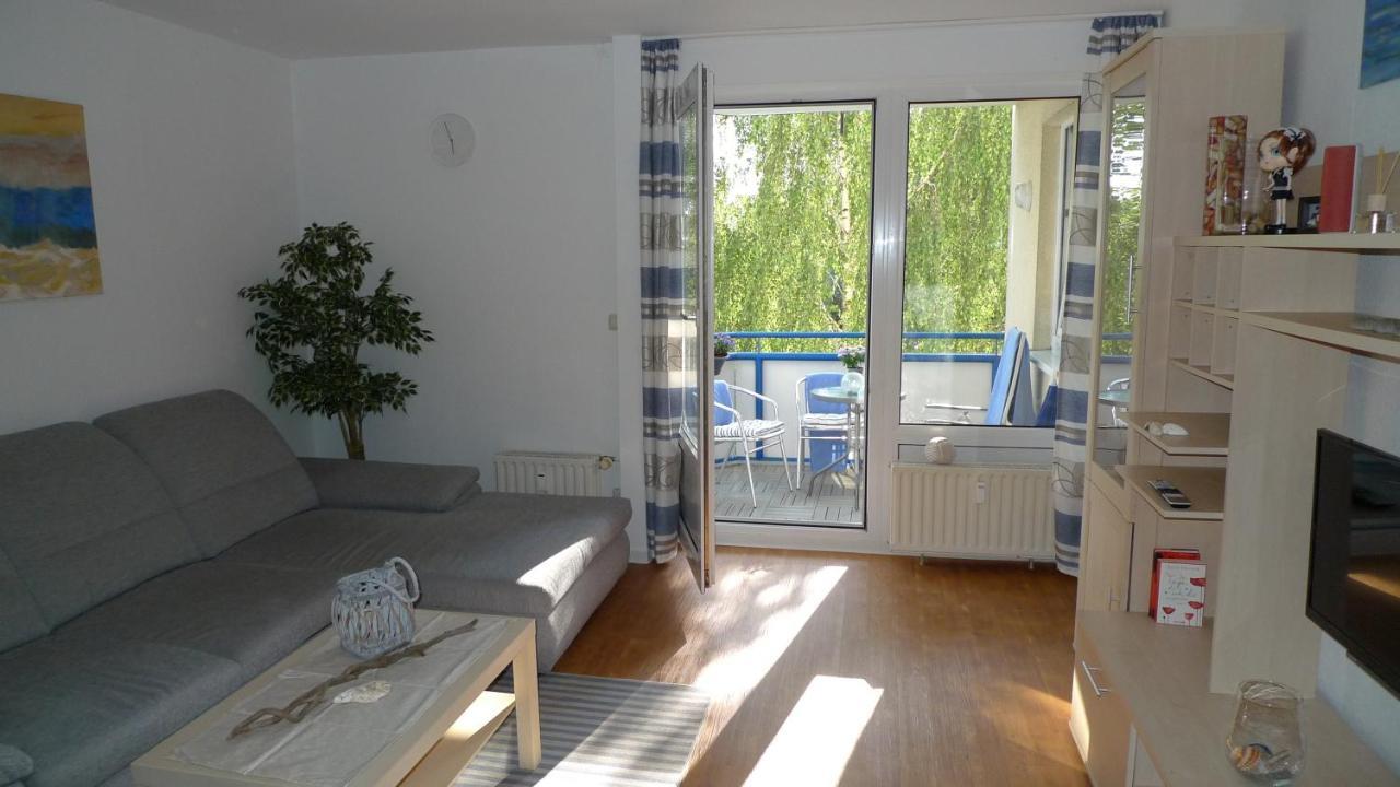 Aquamarin - Charmantes Appartement Mit Balkon Росток Экстерьер фото