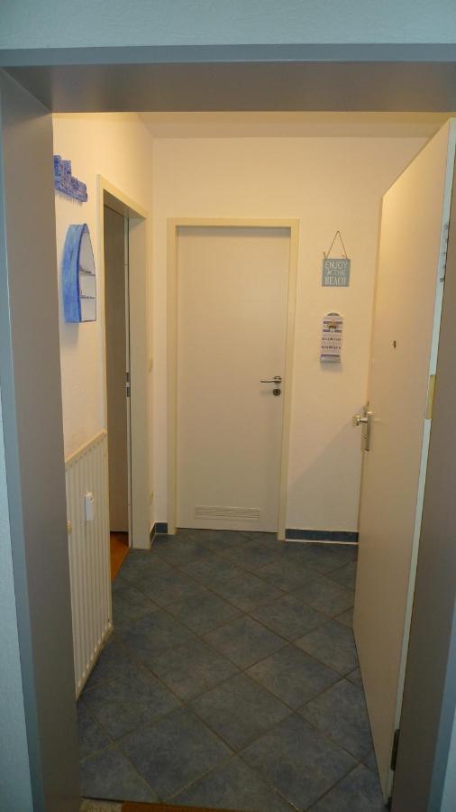 Aquamarin - Charmantes Appartement Mit Balkon Росток Экстерьер фото